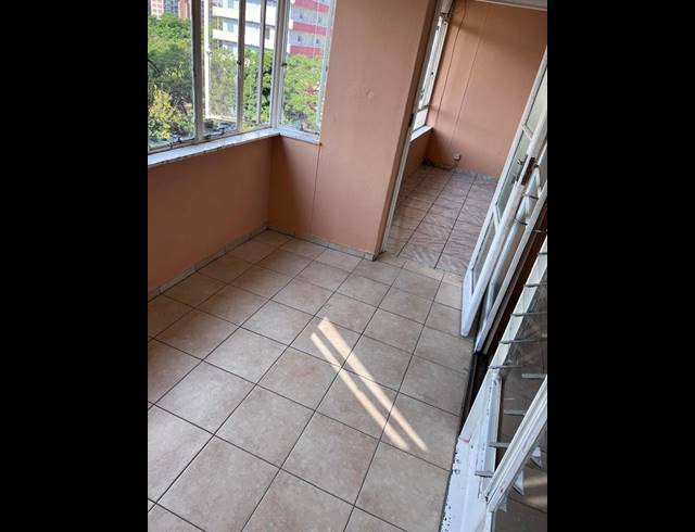 3 BEDROOM APARTMENT FOR SALE IN SUNNYSIDE